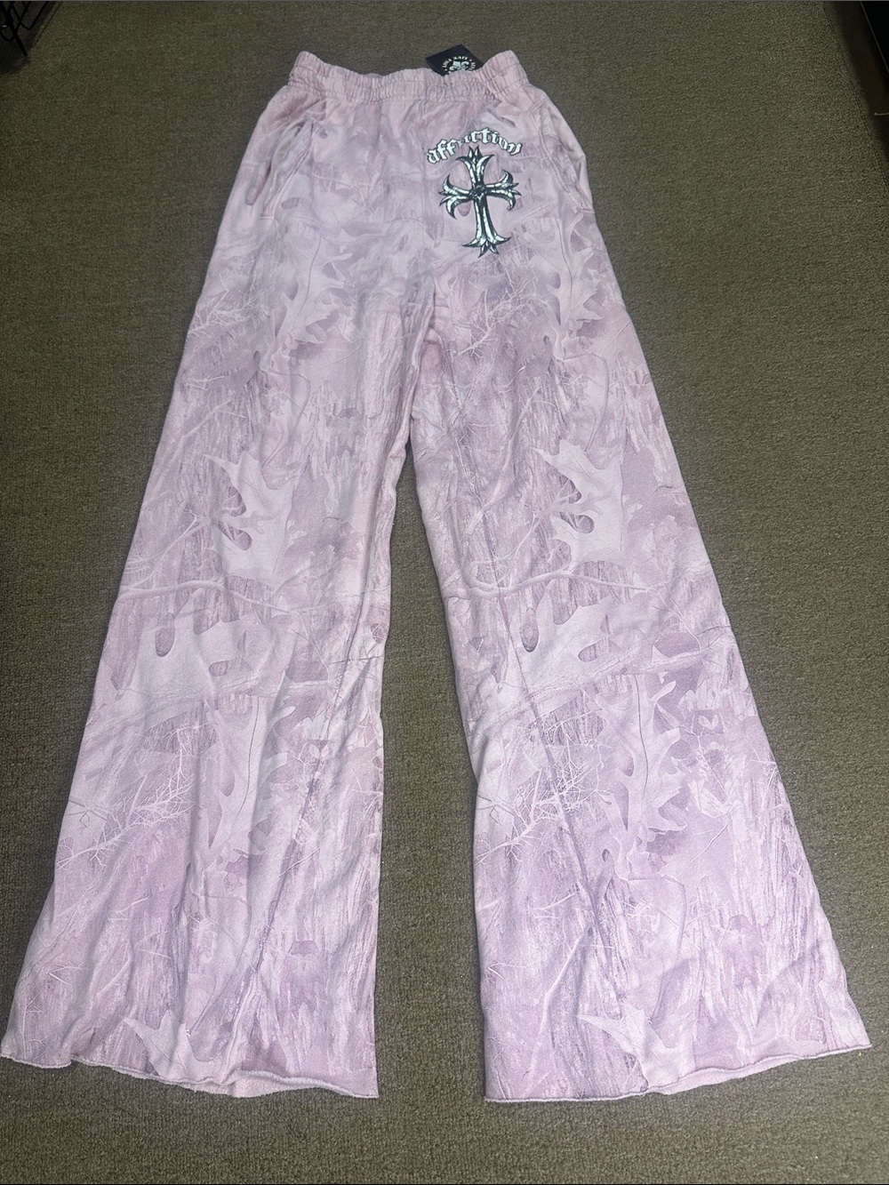 Affliction Pale Pink Cross Graphic Lounge Jump JoggePant new with tags size xs